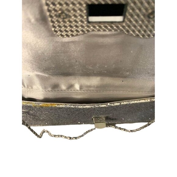 🌸3/$15🌸Silver Rectangle Wallet Purse with Bow Clasp and Silver Chain - Picture 2 of 7